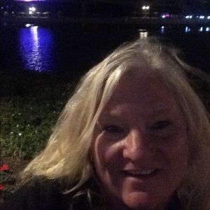 Meet your Posher, Lynn